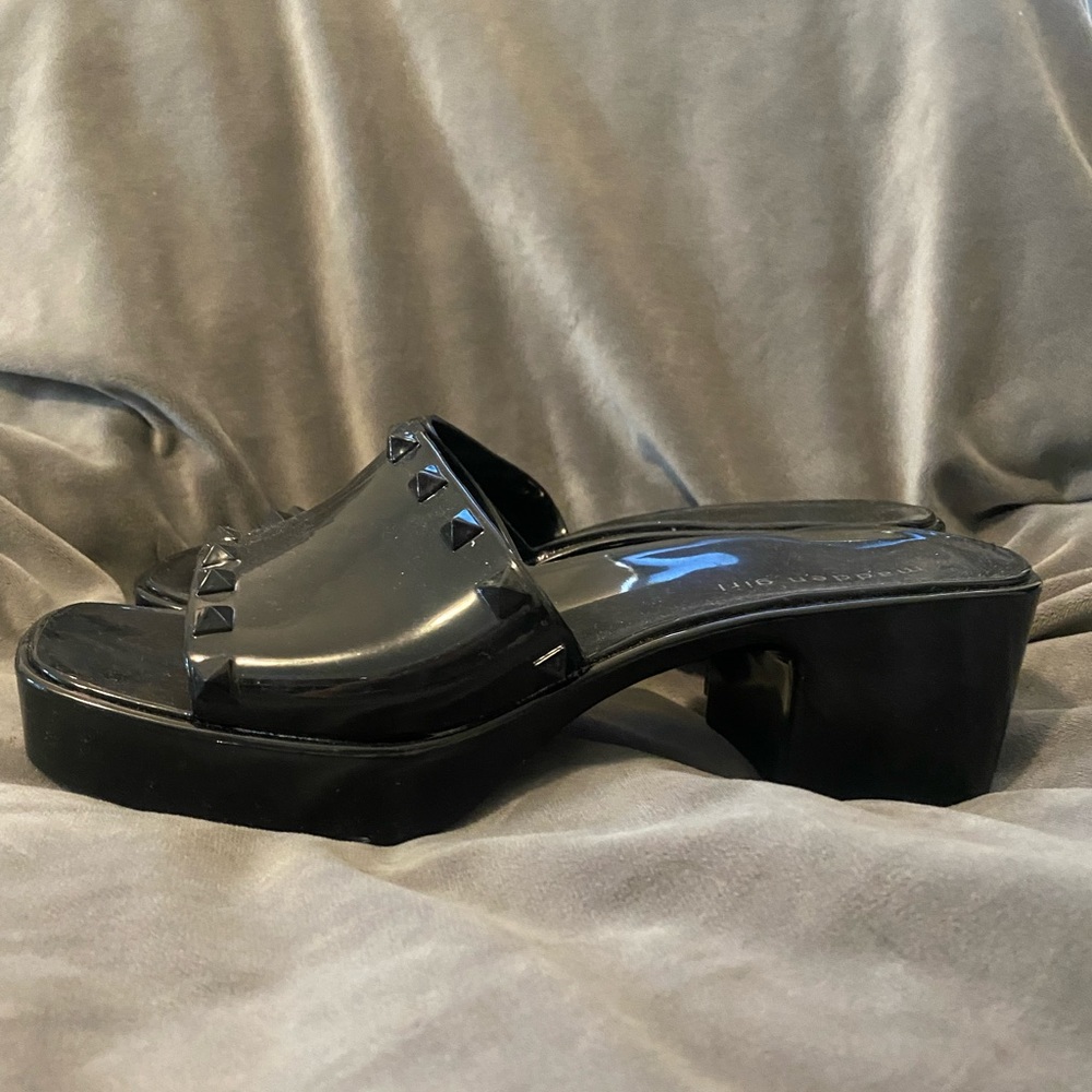 Like new Madden girl jelly studded sandals